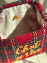 Load image into Gallery viewer, Chut Je Rêve Small Clutch Bag