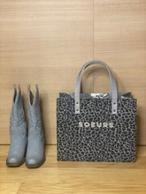 Load image into Gallery viewer, Sœurs Medium Tote