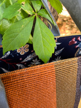 Load image into Gallery viewer, Je m’en fous Large soft Tote