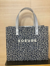 Load image into Gallery viewer, Sœurs Medium Tote