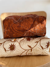 Load image into Gallery viewer, Cream Silk Pouches
