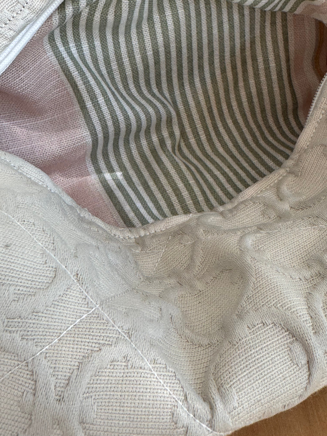 Circles off White Pouch